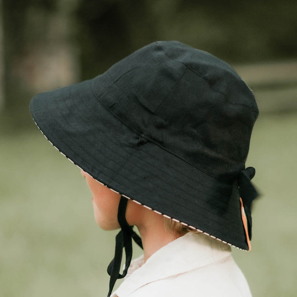 Explorer' Classic Bucket Sun Hat - Bobbie / Ebony